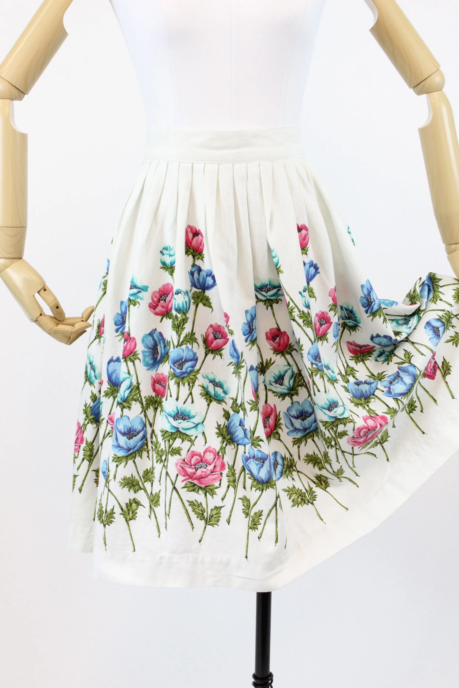 1950s John Wolf anemone cotton skirt xs | new spring