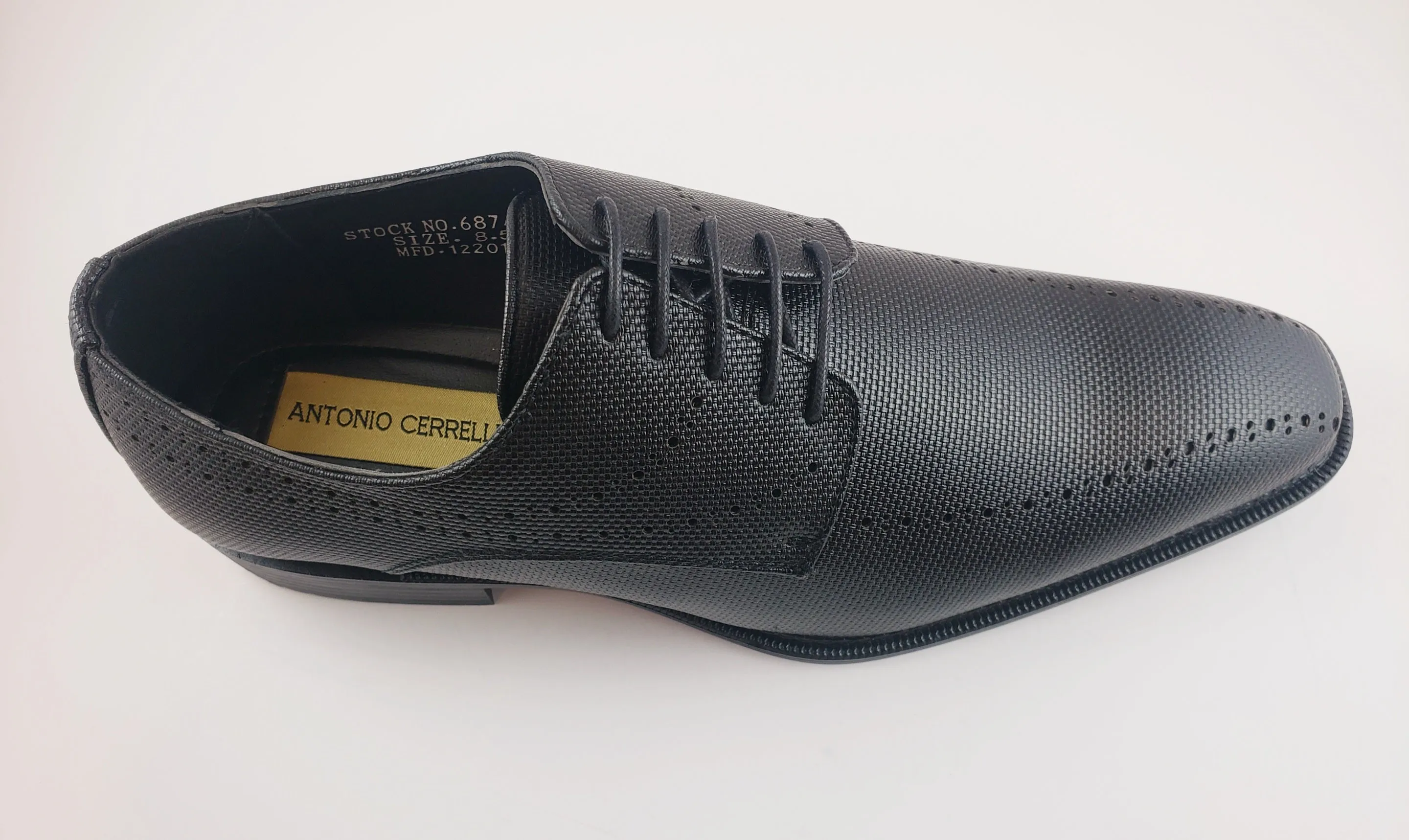 Antonio Cerrelli lace up